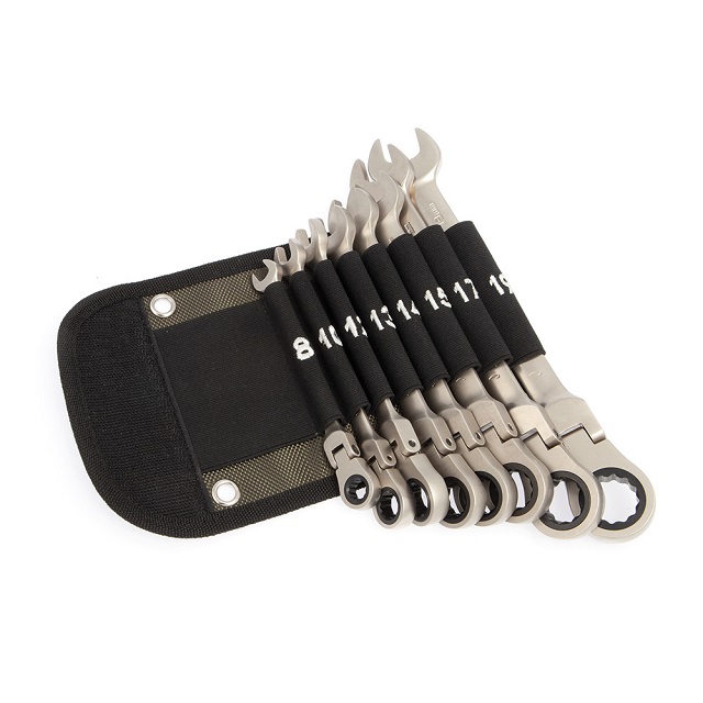 (Дело Техники) Набор ключей комбинированных трещоточных шарнирных 8 шт., (8-19) в фирменной сумке